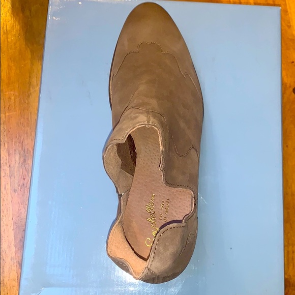 Seychelles brown booties - Picture 2 of 3